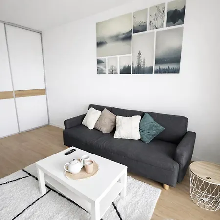 Inpoint Mogilska Tower View Near Tauron Arena Self Check-in *