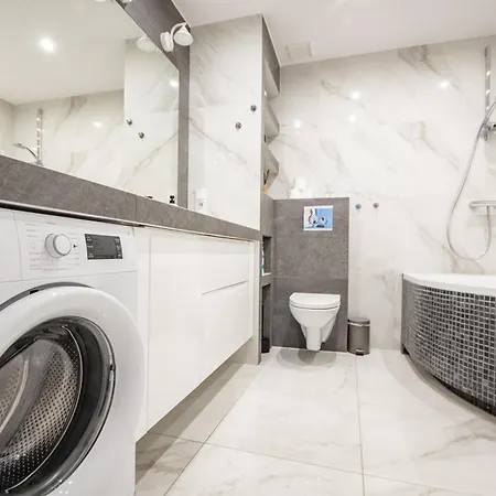 Inpoint Mogilska Tower View Near Tauron Arena Self Check-in Apartament Kraków