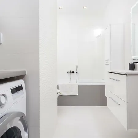 Apartament Inpoint Mogilska Tower View Near Tauron Arena Self Check-in
