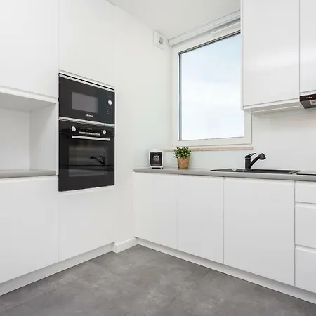 Apartament Inpoint Mogilska Tower View Near Tauron Arena Self Check-in