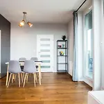 Apartament Inpoint Mogilska Tower View Near Tauron Arena Self Check-in *