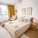 Inpoint Mogilska Tower View Near Tauron Arena Self Check-in Apartment *