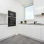 Apartament Inpoint Mogilska Tower View Near Tauron Arena Self Check-in